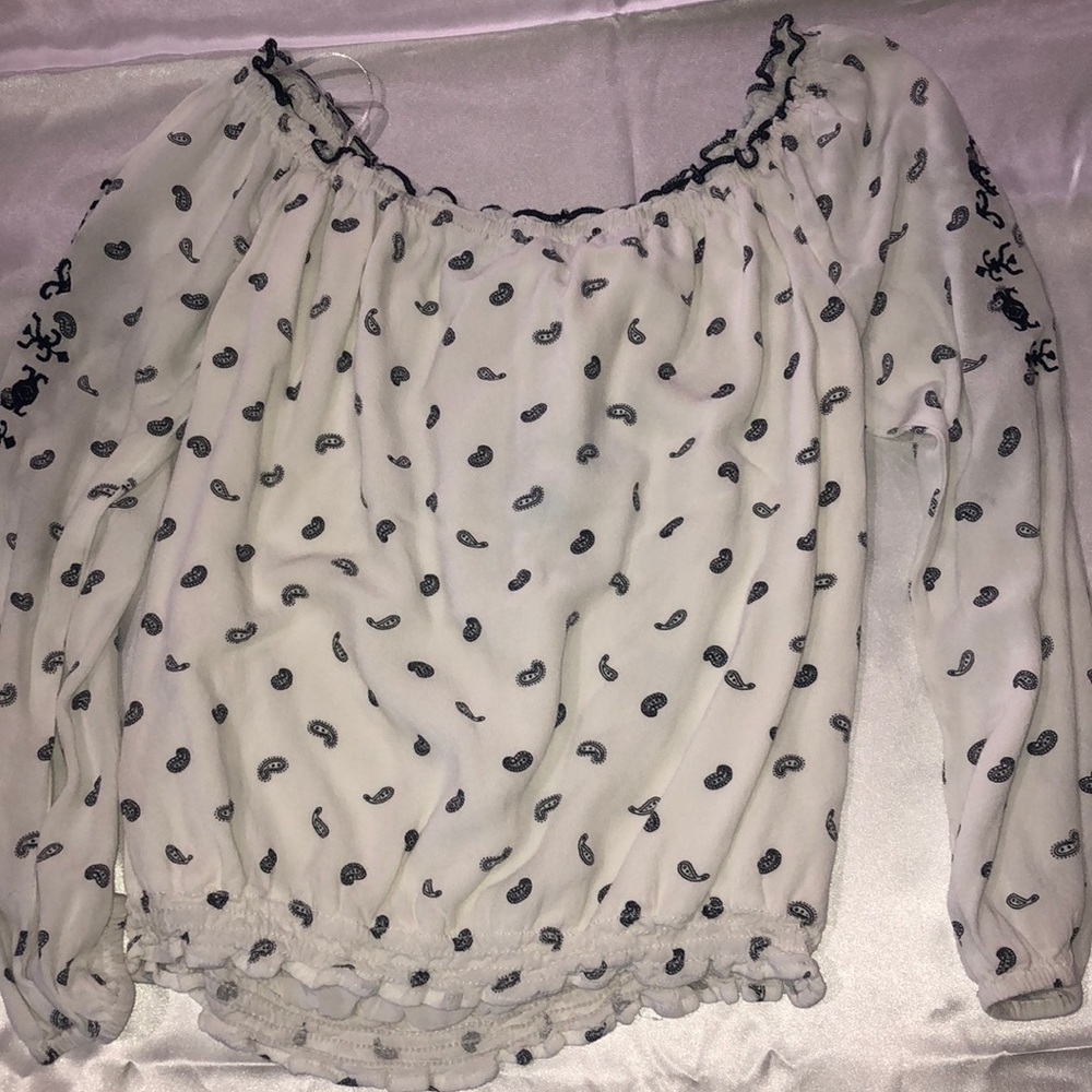Off the shoulder boutique top - Picture 6 of 6
